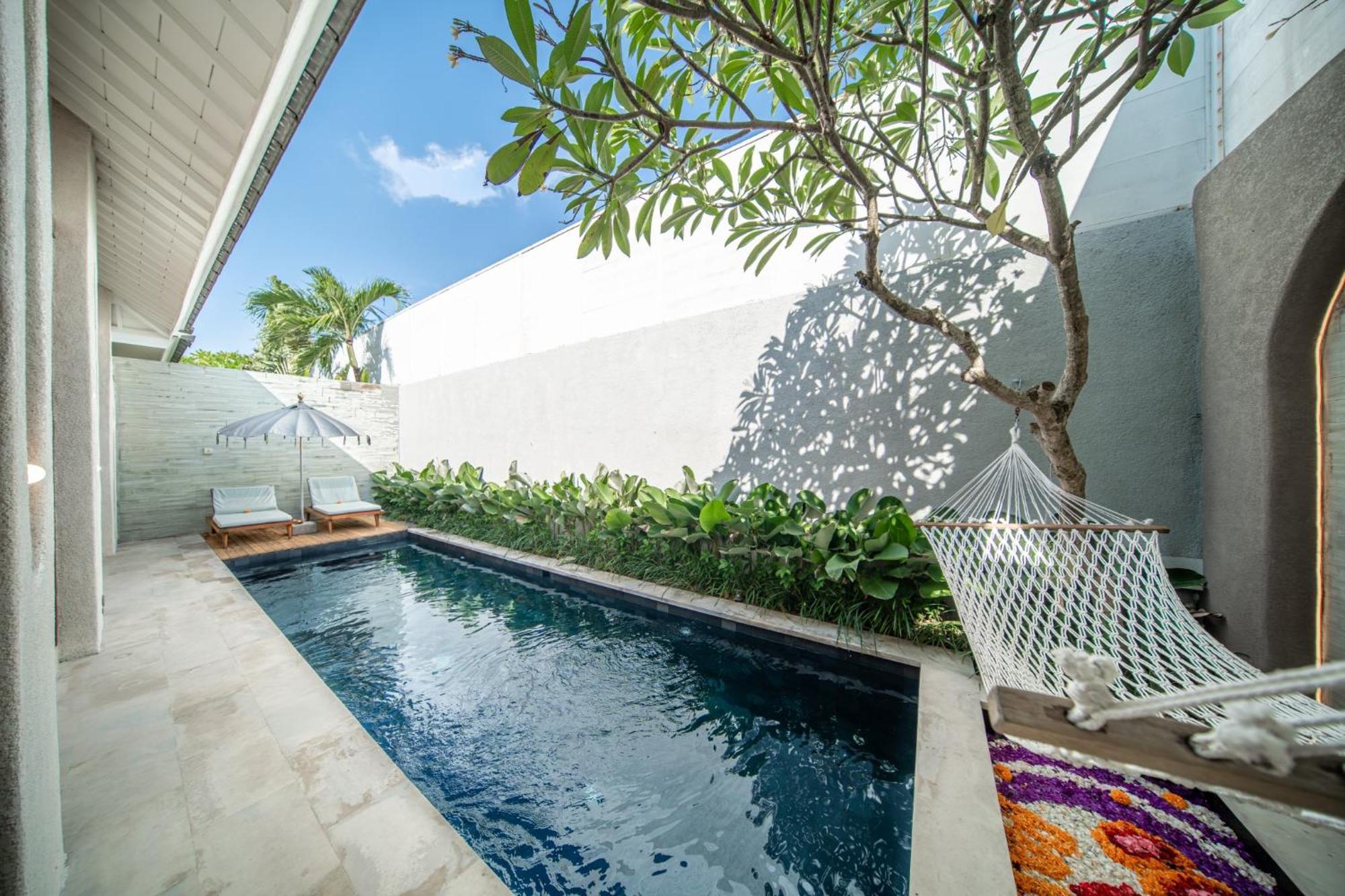 Astera Villa Seminyak Exteriör bild