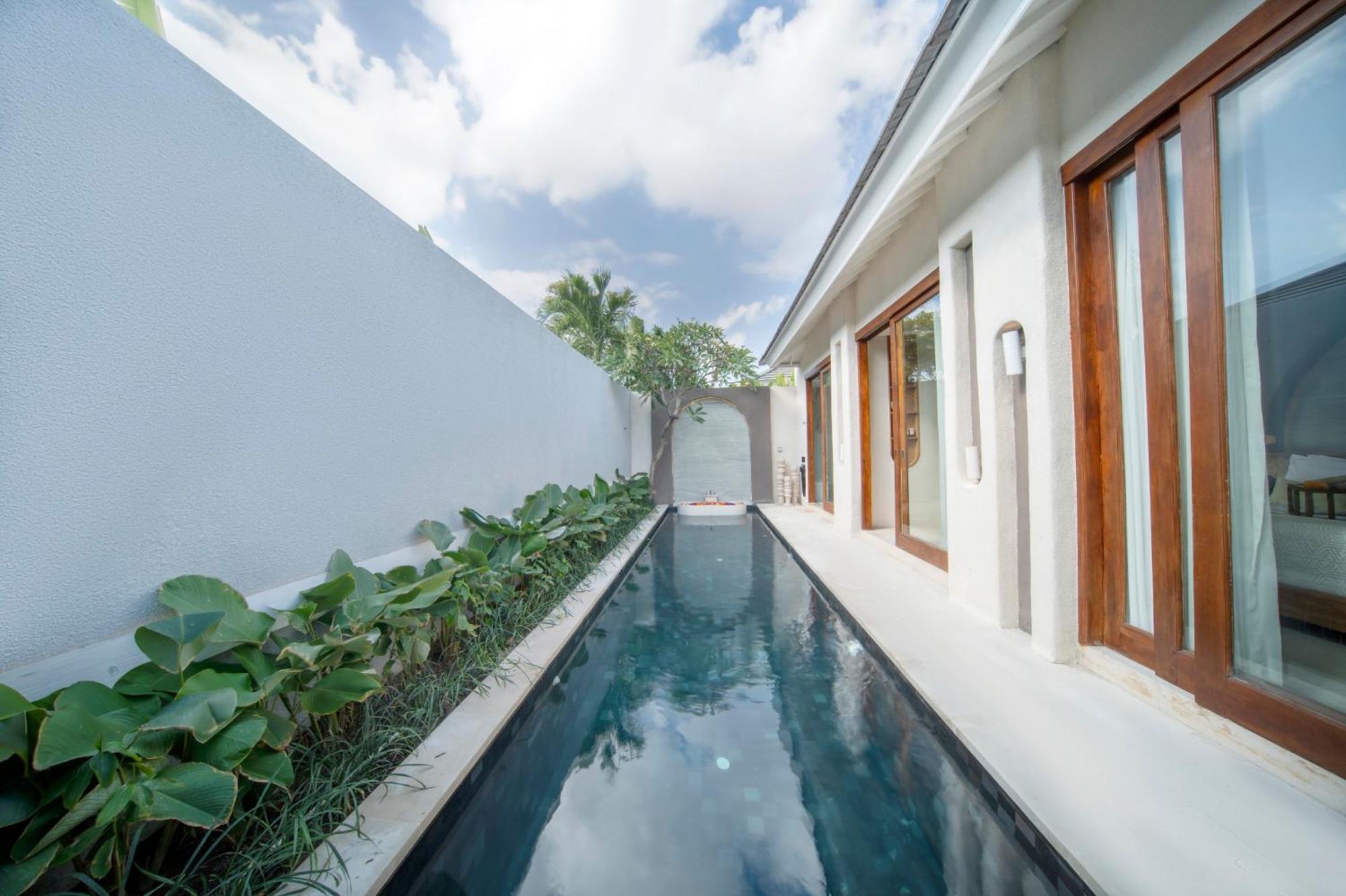 Astera Villa Seminyak Exteriör bild