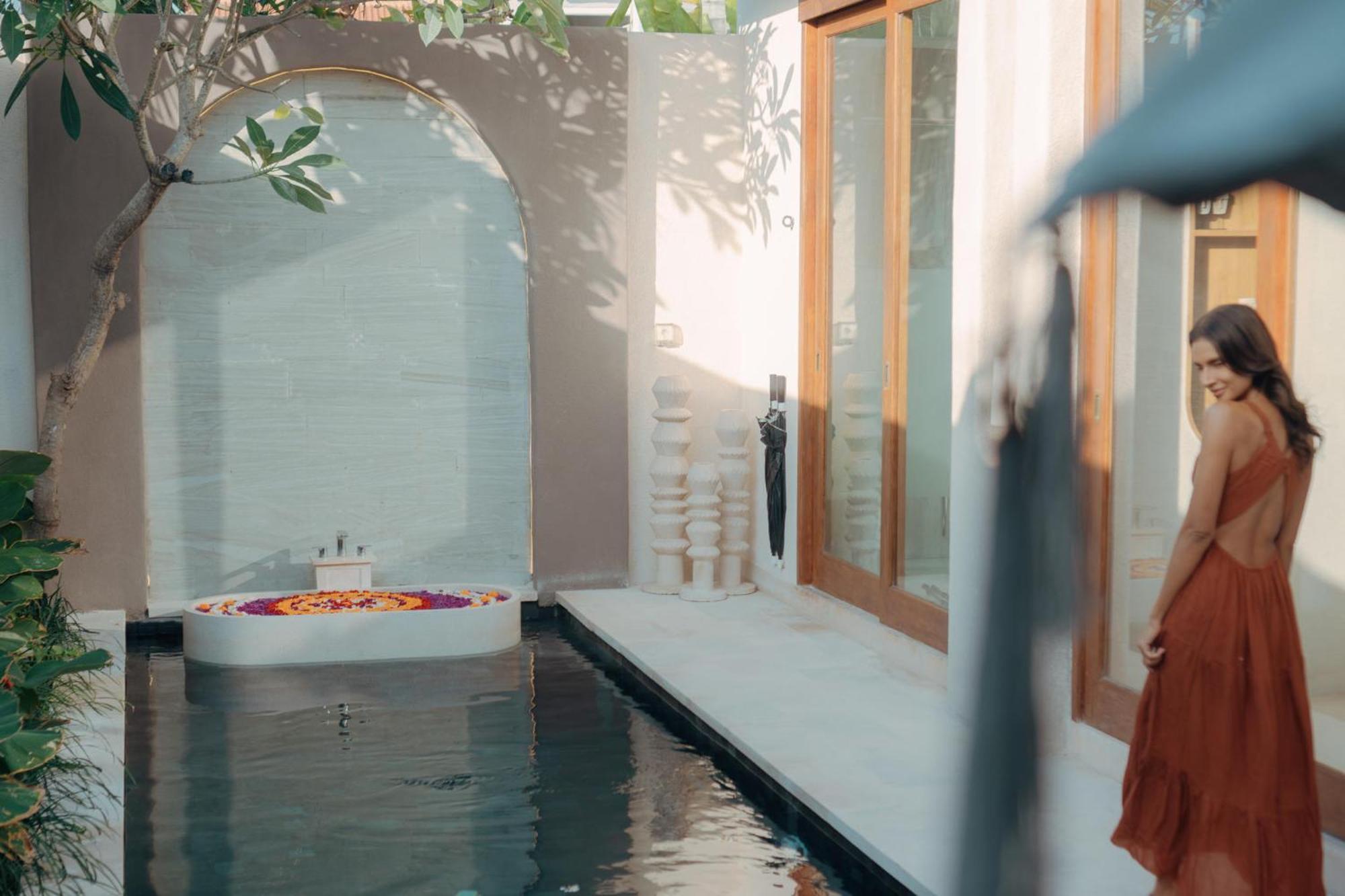 Astera Villa Seminyak Exteriör bild