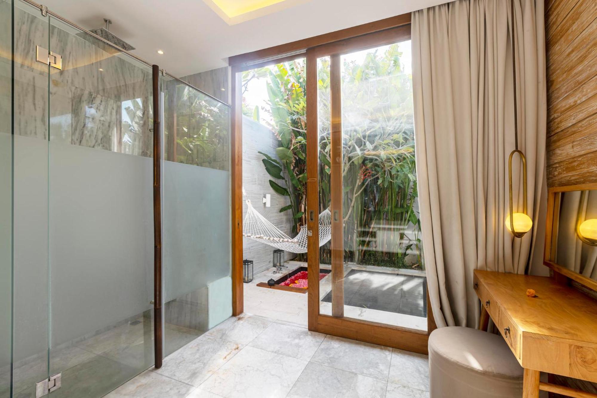 Astera Villa Seminyak Exteriör bild